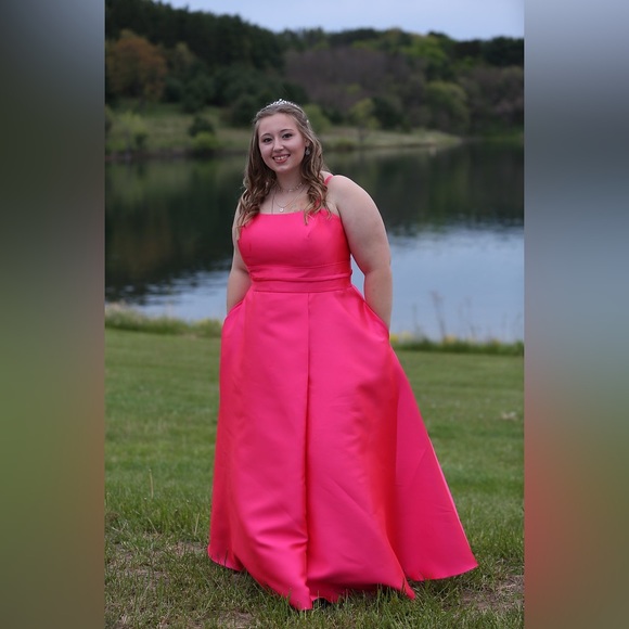 Prom Dress - Picture 1 of 1